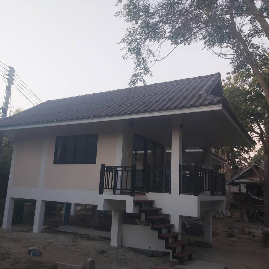 Family Hut Pai Hotel Exterior photo