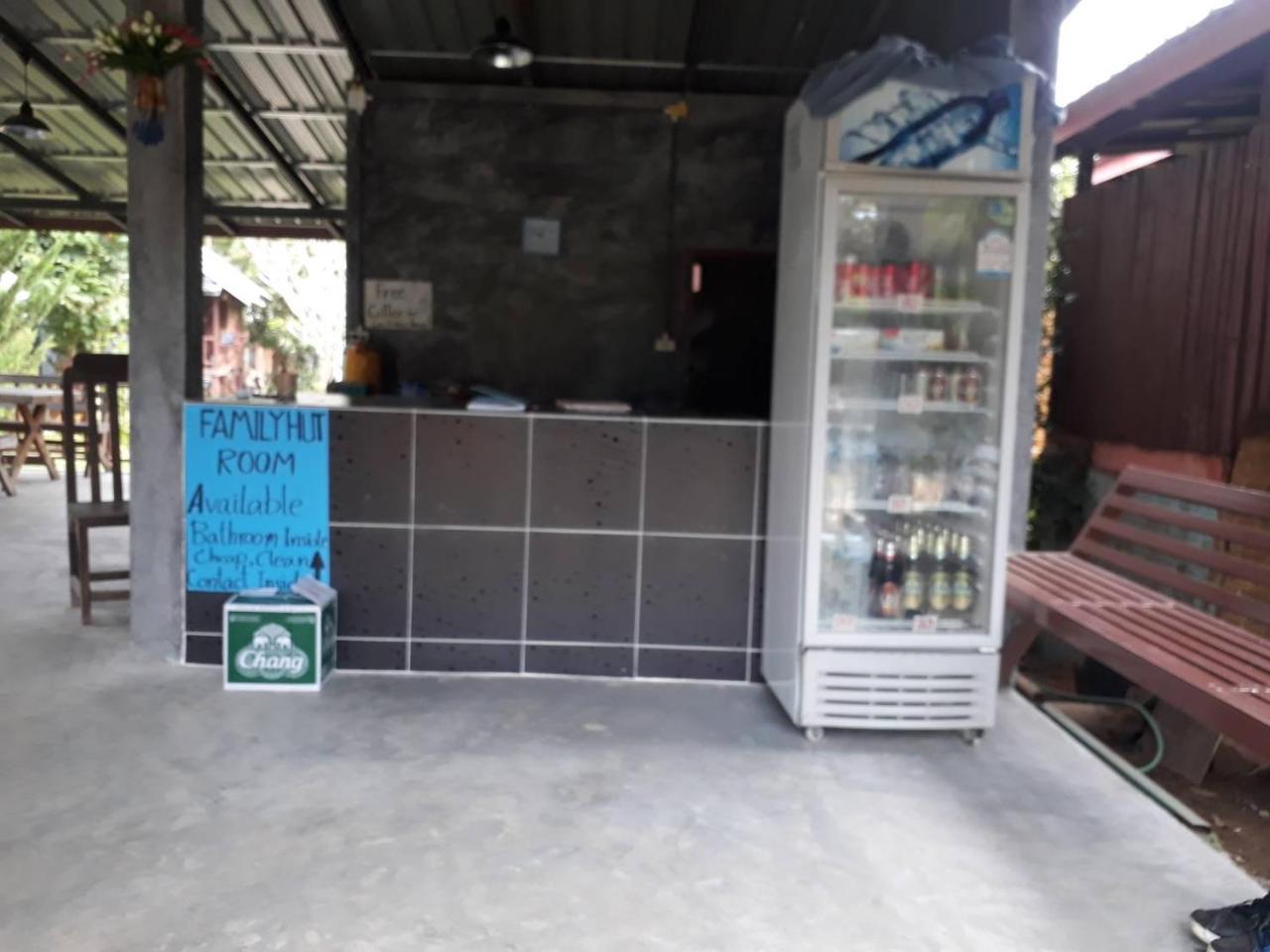 Family Hut Pai Hotel Exterior photo